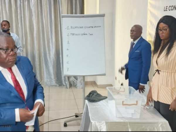 Présidentielle 2026 : le tirage au sort fixe l’ordre de passage des candidats dans les&nbsp;médias