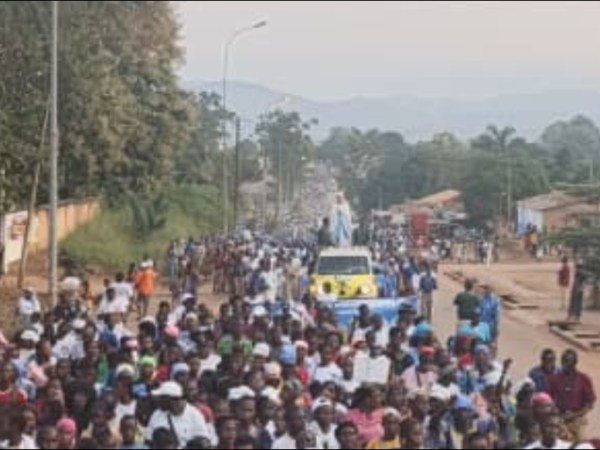 Diocèse de Dolisie : la 11ème procession mariale rassemble des milliers de&nbsp;fidèles
