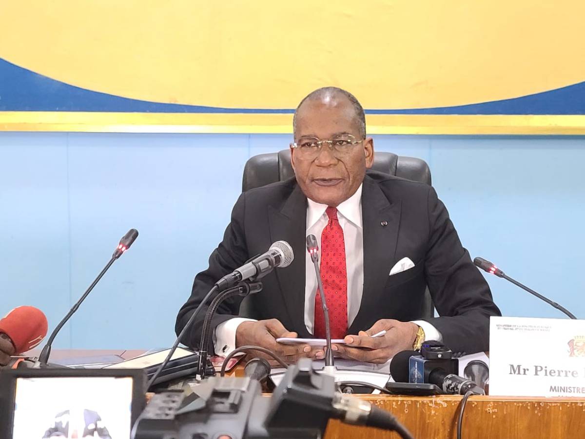 Fonction publique : Pierre Mabiala lance une réforme de rupture et décrète la  fin de la&nbsp;récréation