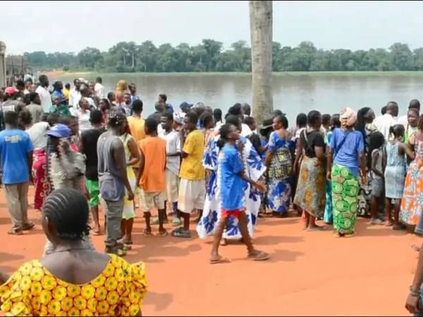 Drame sur la Sangha : Une baleinière transportant des fidèles chavire près de&nbsp;Ouesso